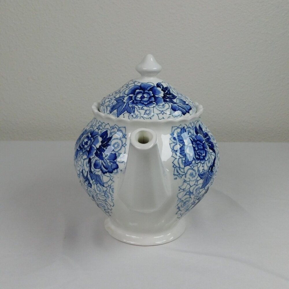 Johnson Brothers Lotus Blue Fine China Floral Swirl Rim Teapot Lid Vintage 1979 - Picture 4 of 12